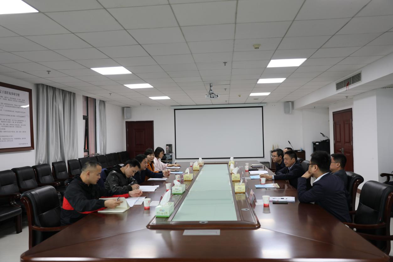 市委宣传部副部长喻华军一行到心博官方网站_XINBO(中国)调研