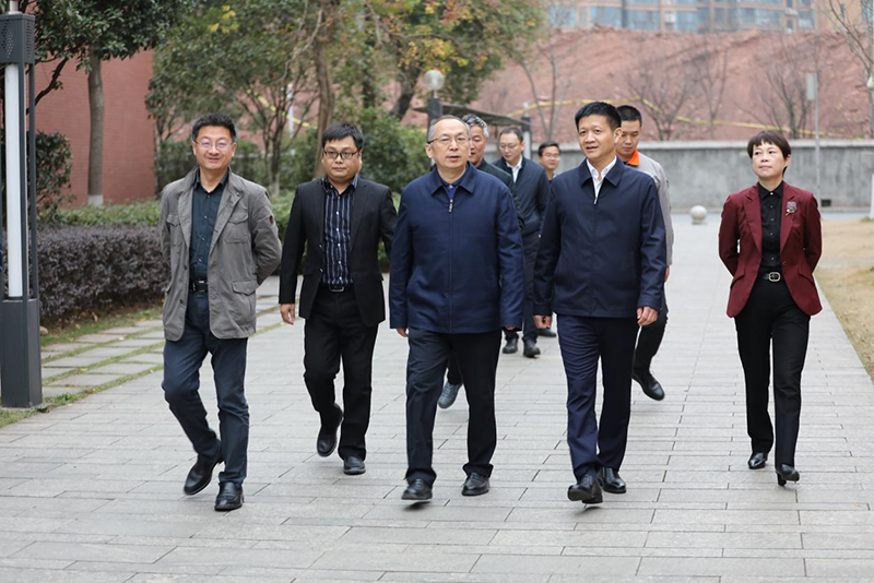 省人力资源和社会保障厅副厅长廖跃贵一行来心博官方网站_XINBO(中国)调研