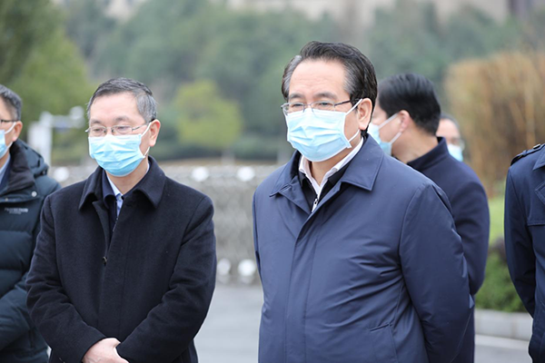 中华全国总工会党组成员谭天星一行到心博官方网站_XINBO(中国)调研