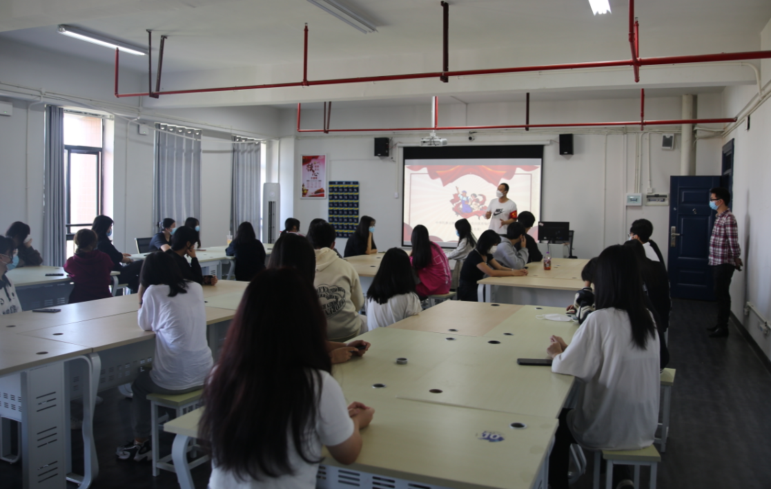 齐心协力战疫情 劳动教育正当时  ——心博官方网站_XINBO(中国)经贸物流系组织学生开展文明宿舍评比活动