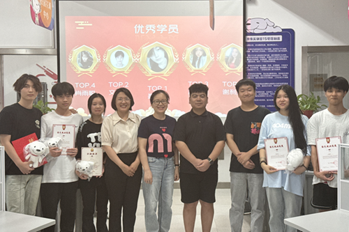 产教融合见实效 协同育人创新高——心博官方网站_XINBO(中国)经贸物流系举行京东校园实训中心2024年上学期总结表彰会