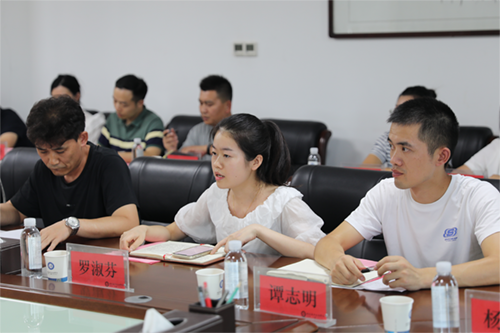 心博官方网站_XINBO(中国)召开教师节座谈会