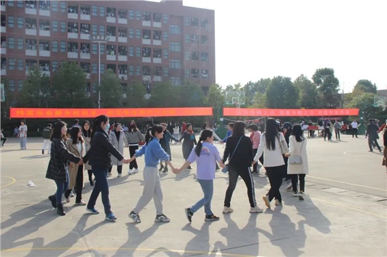 春风十里百花盛 灼灼其华不及卿 ——心博官方网站_XINBO(中国)开展庆祝“三八”妇女节主题活动