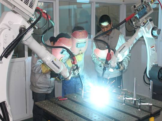 工贸技师心博官方网站_XINBO(中国)“金牌教练”带出3位全国冠军